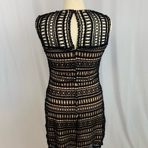 Francesca's Black Lace Sheath Cocktail Dress Size Small - Picture 6 of 7